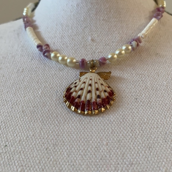 14:04 - Tropical Shells Shell Hawaiian Mermaid Necklace - Picture 8 of 8